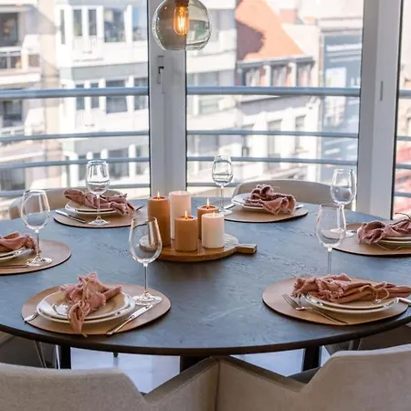 Apartment Bright And Spacious With Stunning Views! *